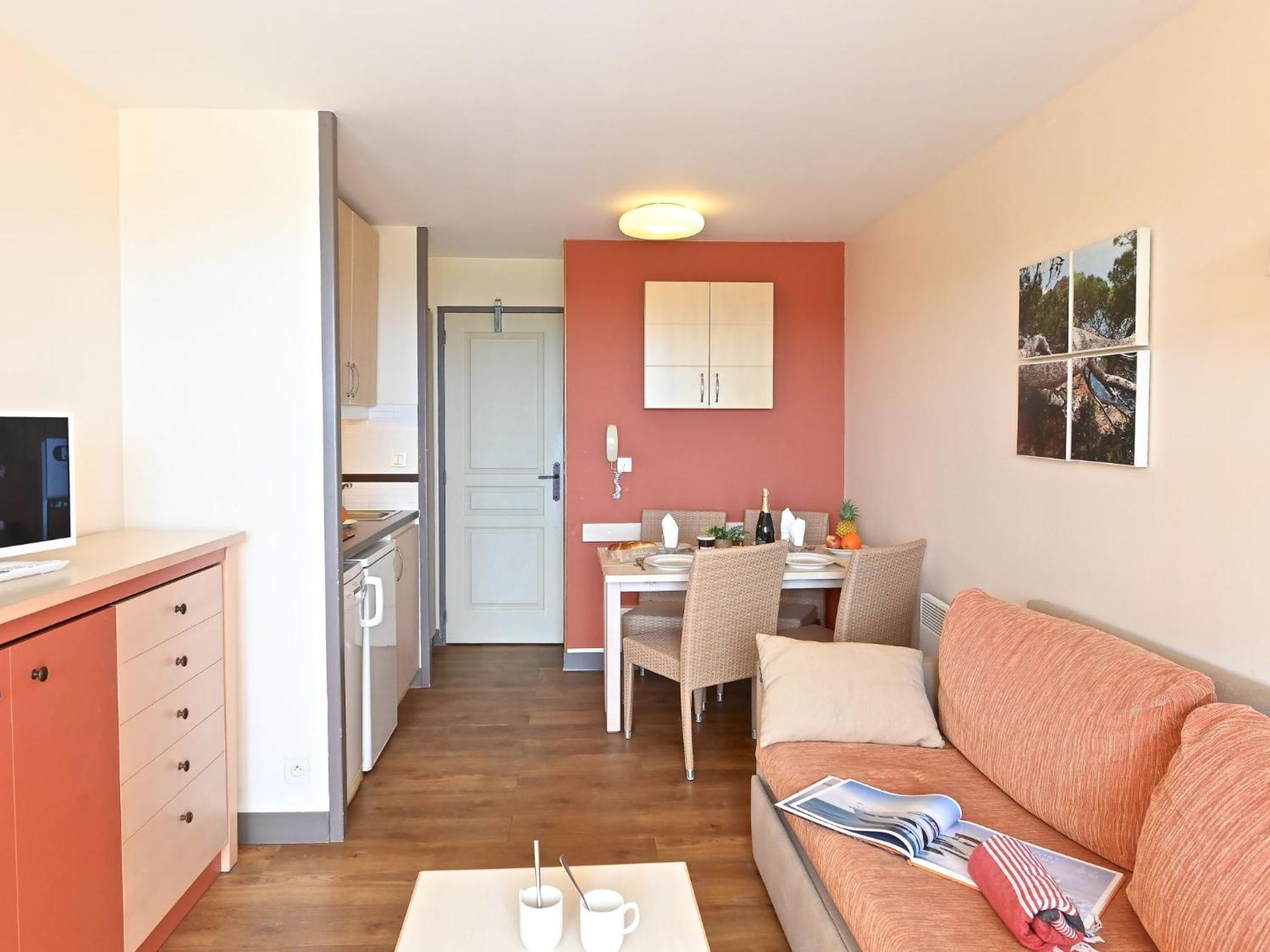 Apartment Village Cap Esterel - Le Village-76 By Interhome Saint-Raphaël Exterior foto